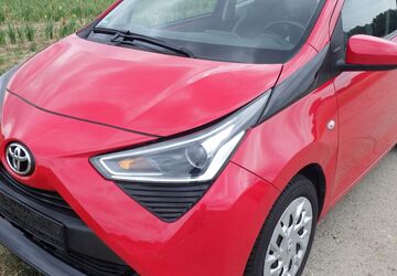 Toyota Aygo (X) 96.700 km 6.950 &euro; Wiesbaden 65205