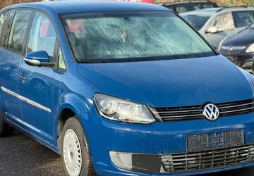 VW Touran 200.000 km 4.899 &euro; Mainz kastel 55252
