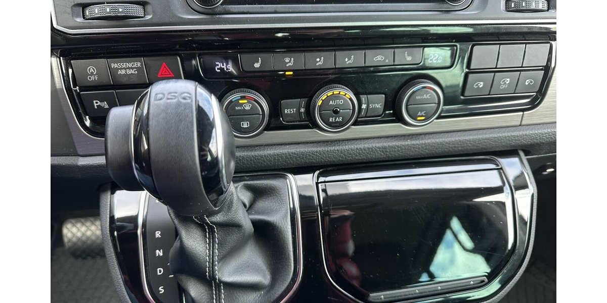 VW T6 Transporter Multivan Generation Six 2x Schiebet 110.881 km 36.500 &euro; Mainz 55122