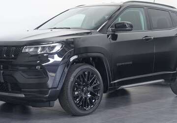 Jeep Compass 15.811 km 24.590 &euro; Wiesbaden 65205