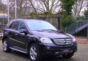 Mercedes-Benz ML 320 143.000 km 14.995 &euro; Mainz-Kostheim 55246