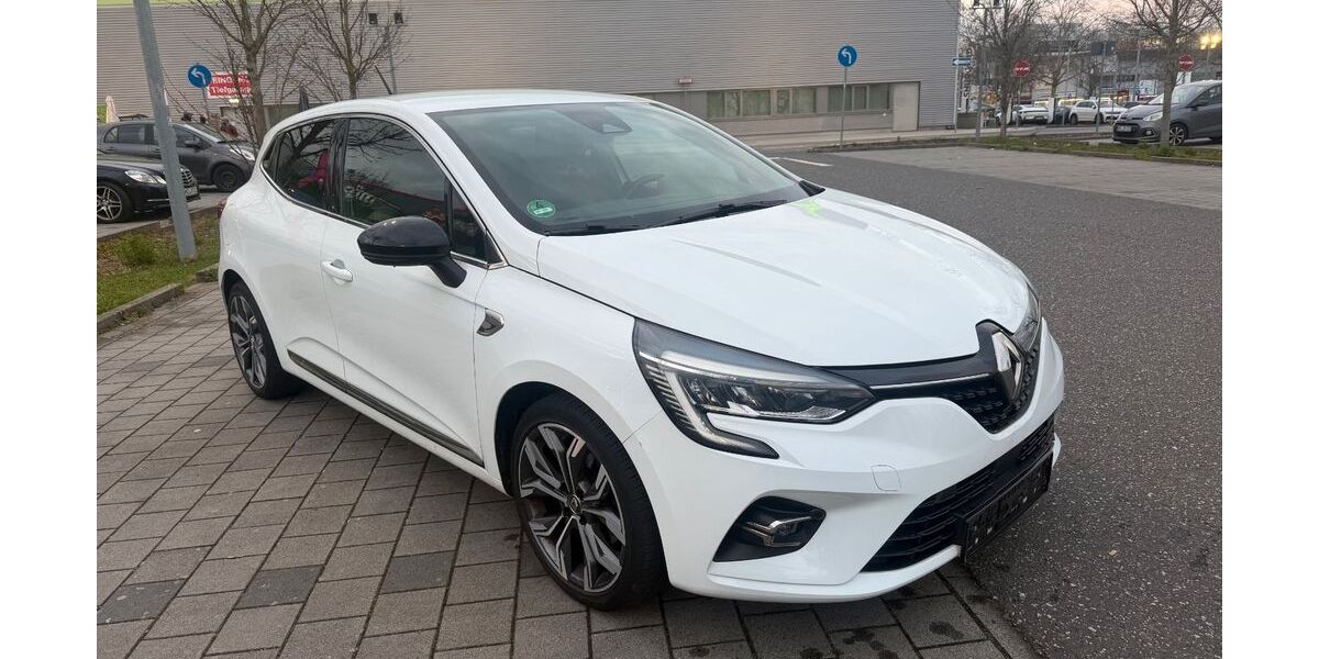 Renault Clio 85.654 km 14.699 &euro; Wiesbaden 65203