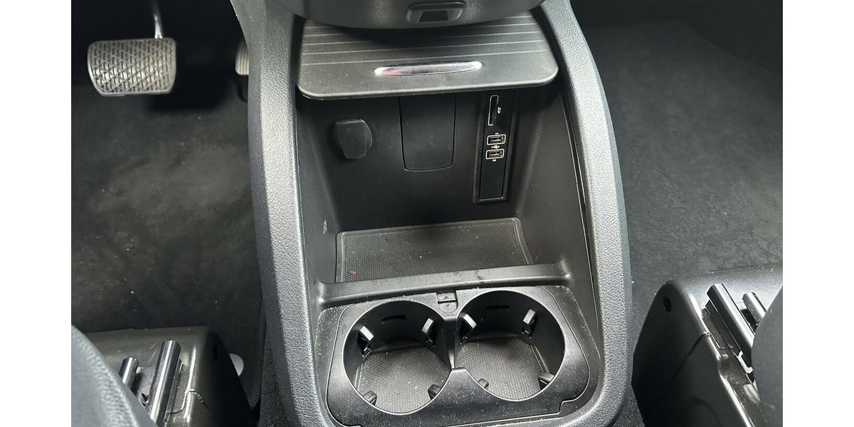 Mercedes-Benz V 250 CDIBTd AVANTGARDE extralang Schwenksitz 65.837 km 39.500 &euro; Mainz 55122