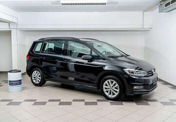 VW Touran 51.464 km 27.500 &euro; Nieder-Olm 55268