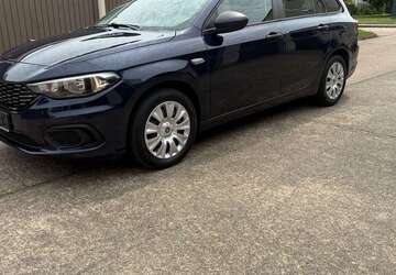 Fiat Tipo 92.555 km 9.750 &euro; Hochheim am Main 65239