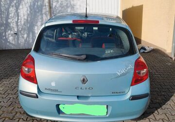 Renault Clio 313.891 km 1.100 &euro; Born 65329