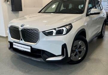 BMW iX1 18.591 km 33.366 &euro; Hofheim 65719