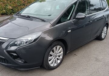 Opel Zafira Tourer 99.500 km 9.000 &euro; Wiesbaden 65203