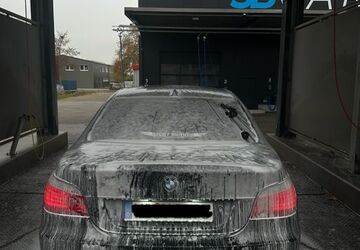 BMW 523 218.000 km 7.999 &euro; Wiesbaden 65205
