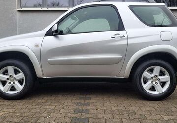 Toyota RAV 4 124.000 km 11.900 &euro; Groß Gerau 64521