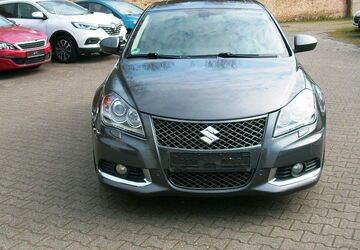 Suzuki Kizashi 99.900 km 9.499 &euro; Wiesbaden 65187