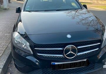 Mercedes-Benz A 180 82.000 km 13.300 &euro; Wiesbaden 65197