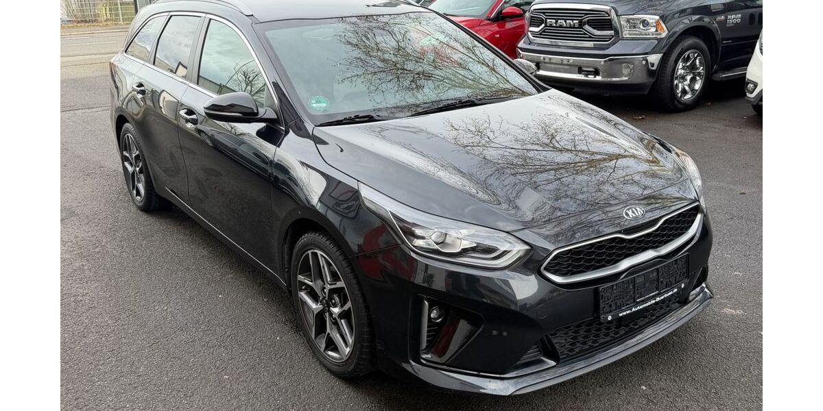 Kia ceed / Ceed 115.000 km 14.500 &euro; Wiesbaden 65203