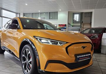 Ford Mustang Mach-E 4.750 km 53.990 &euro; Nieder-Olm 55268