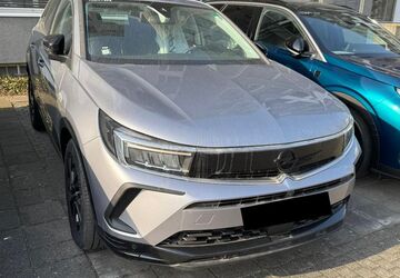 Opel Grandland (X) 28.529 km 20.680 &euro; Rüsselsheim 65428