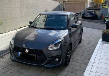 Suzuki Swift 71.000 km 14.900 &euro; Wiesbaden 65207