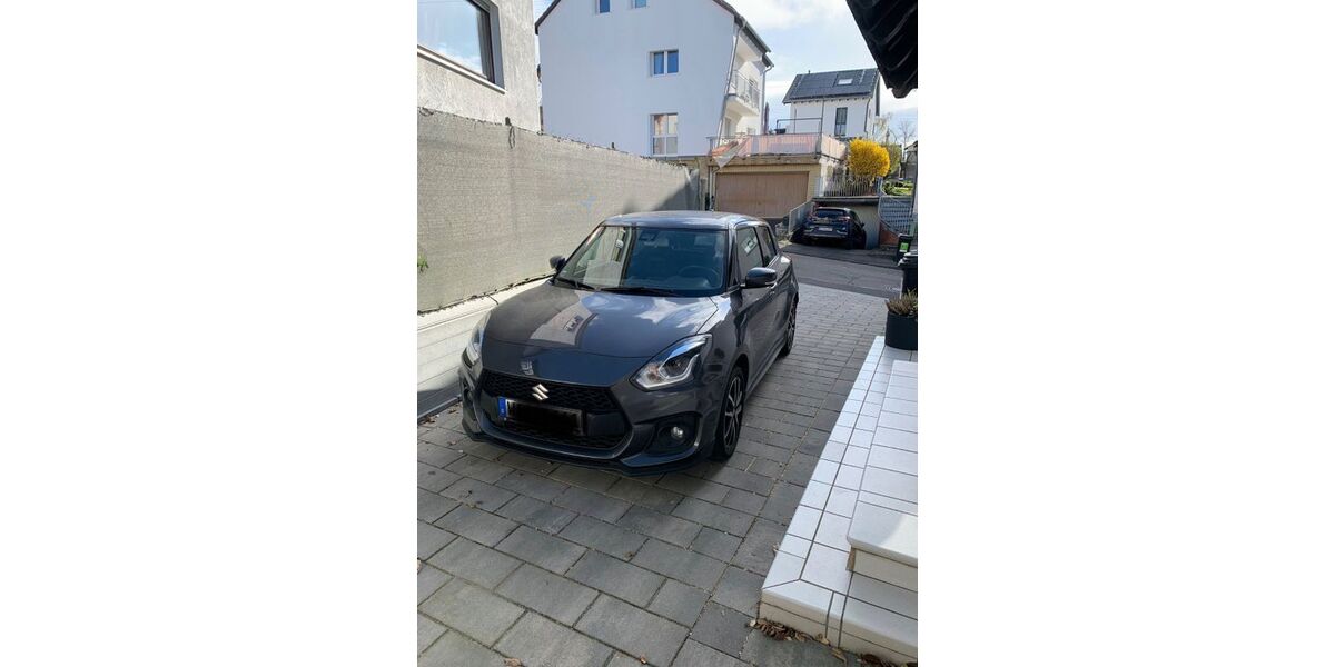 Suzuki Swift 71.000 km 14.900 &euro; Wiesbaden 65207