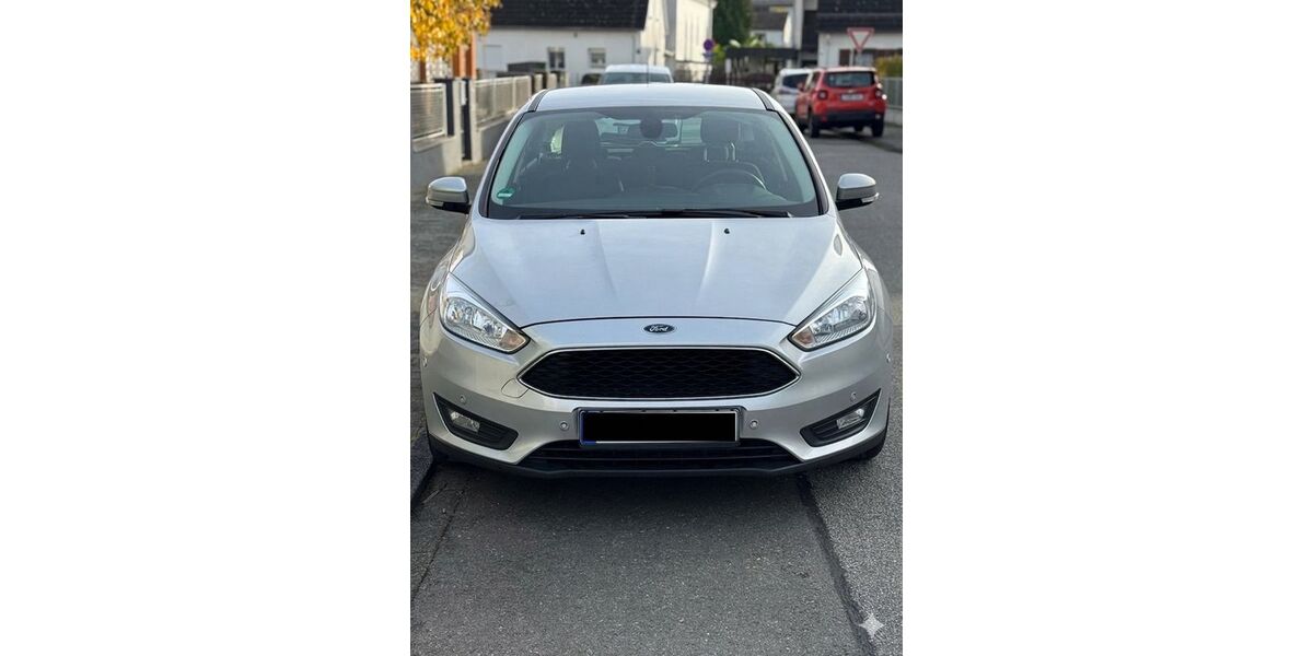 Ford Focus 182.000 km 5.950 &euro; Raunheim 65479