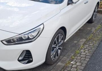 Hyundai i30 118.710 km 14.900 &euro; Raunheim 65479