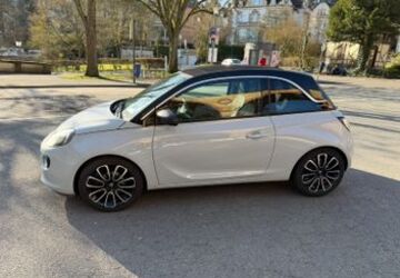 Opel Adam 68.000 km 9.650 &euro; Wiesbaden 65193