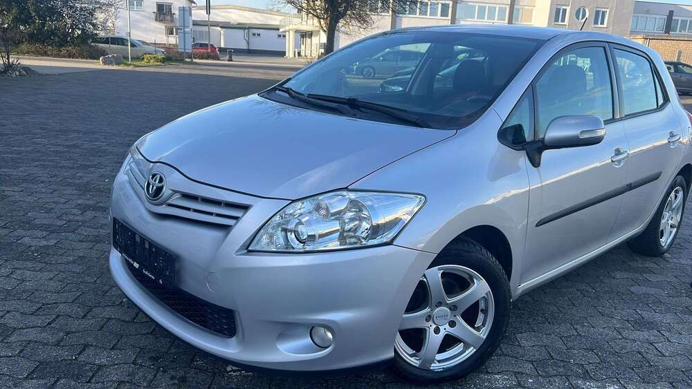 Toyota Auris 146.650 km 6.399 &euro; Gross-Gerau 64521