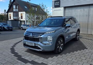 Mitsubishi Outlander 1.500 km 52.490 &euro; Wiesbaden 65199