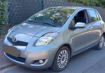Toyota Yaris 70.000 km 5.499 &euro; Kelkheim ( Taunus ) 65779
