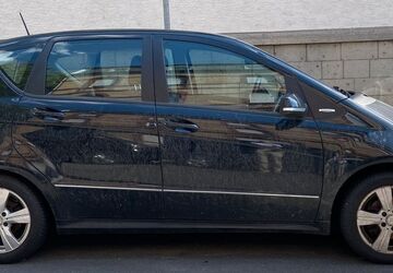 Mercedes-Benz A 180 233.000 km 2.500 &euro; Wiesbaden 65203
