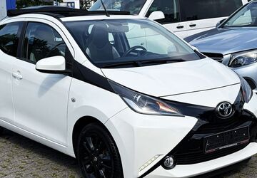 Toyota Aygo (X) 80.000 km 7.450 &euro; Wiesbaden 65199