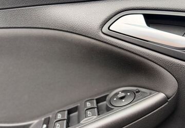 Ford Focus 125.000 km 9.799 &euro; Mainz-Kastel 55252