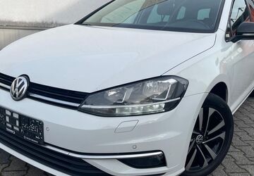 VW Golf 215.000 km 10.990 &euro; Rüsselsheim 65428