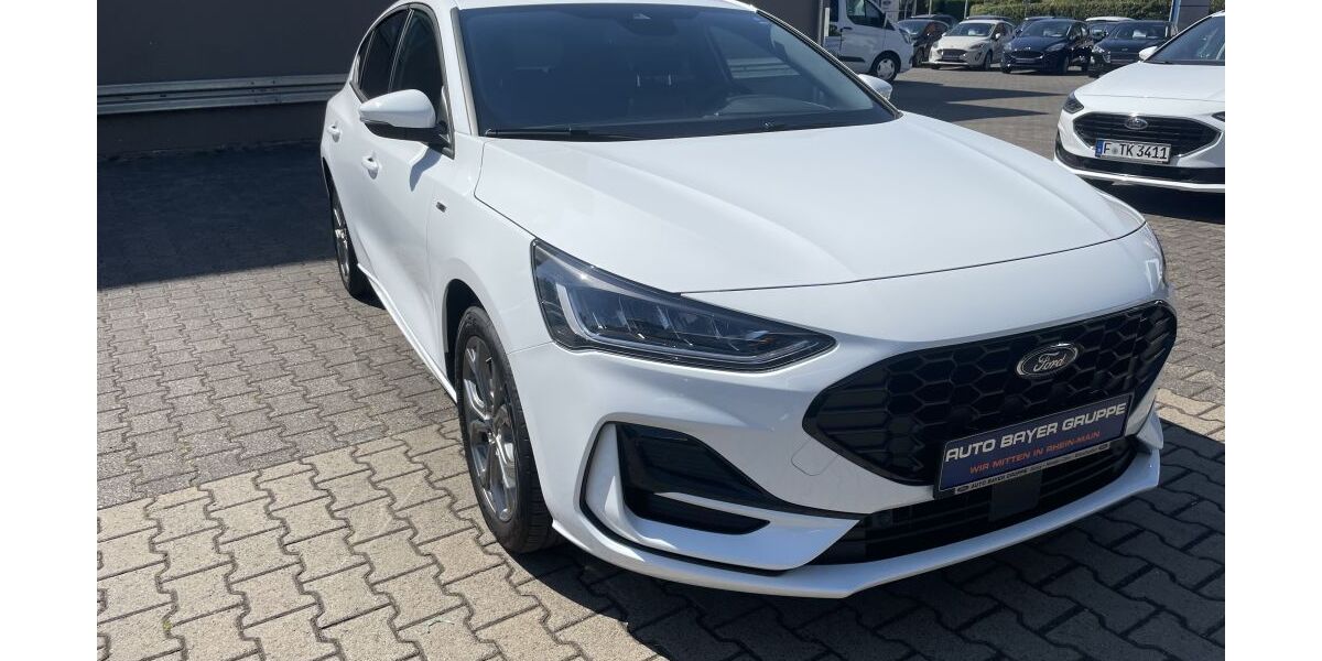 Ford Focus 21.674 km 21.990 &euro; Wiesbaden 65203