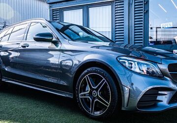 Mercedes-Benz C 300 98.997 km 28.499 &euro; Rüsselsheim 65428