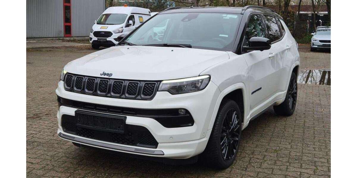 Jeep Compass 81.893 km 19.965 &euro; Rüsselsheim 65428