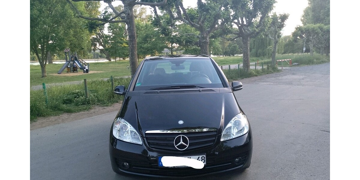 Mercedes-Benz A-Klasse 14.400 km 4.100 &euro; Wiesbaden 65183