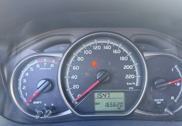 Toyota Yaris 166.000 km 5.900 &euro; Horrweiler 55457