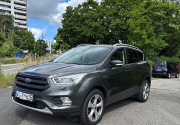 Ford Kuga 81.126 km 17.000 &euro; Wiesbaden 65199