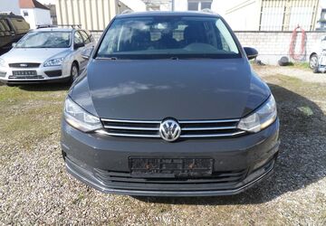 VW Touran 248.754 km 8.900 &euro; Mörfelden Walldorf 64546