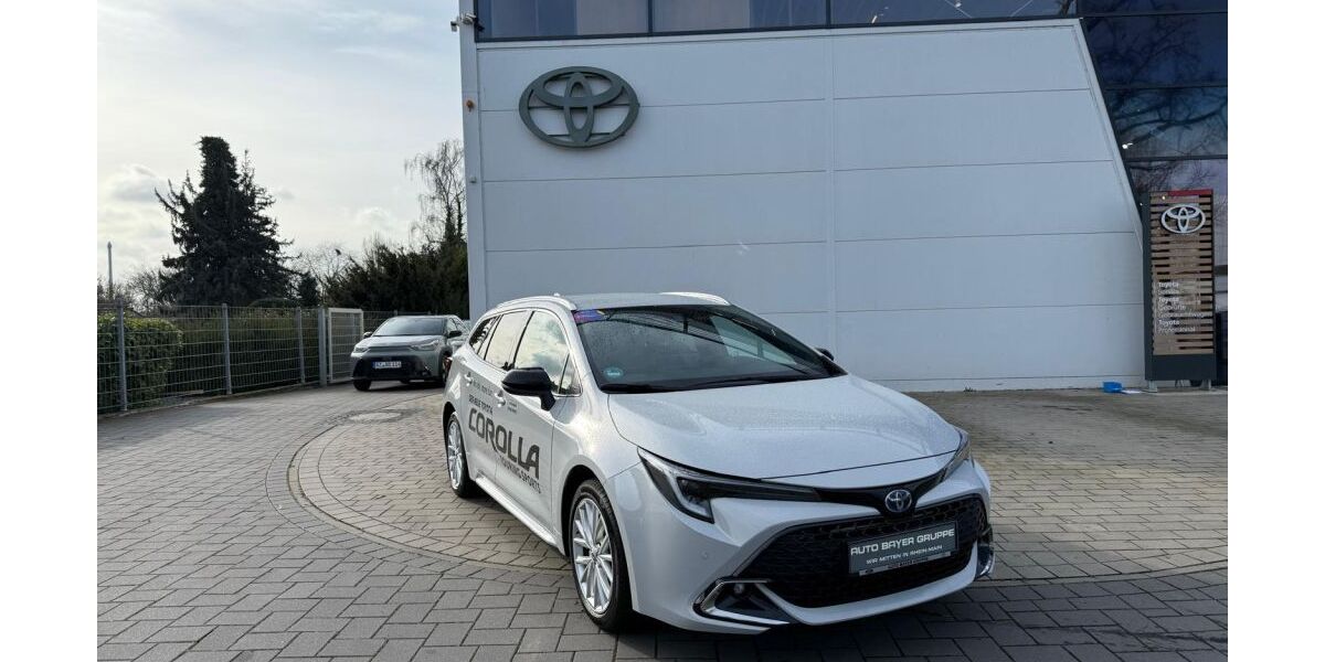 Toyota Corolla 10.150 km 37.550 &euro; Wiesbaden 65203