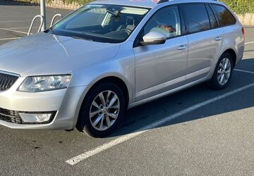 Skoda Octavia 165.000 km 10.499 &euro; Selters 65618