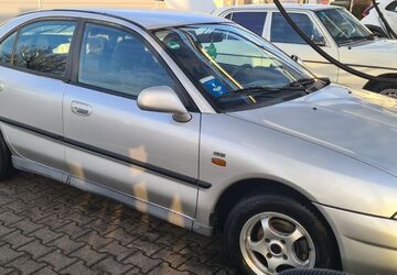 Mitsubishi Carisma 65.000 km 2.999 &euro; Wiesbaden 65197