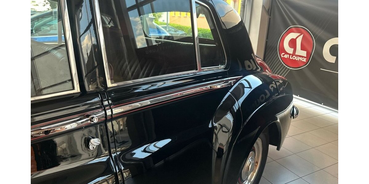 Rolls Royce Silver Cloud III 6.2 |Schwarz-Rot|Classic Data 2| 112.506 km 42.999 &euro; Mainz-Kostheim 55246