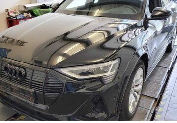 Audi e-tron 33.496 km 49.000 &euro; Mainz 55129