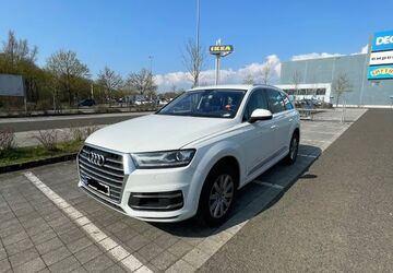 Audi Q7 220.000 km 22.000 &euro; Flörsheim 65439
