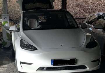 Tesla Model Y 64.000 km 34.800 &euro; Bad Schwalbach, Kreisstadt 65307