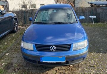 VW Passat 332.037 km 999 &euro; Mainz 55130