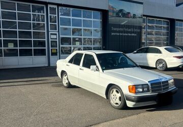 Mercedes-Benz 190 243.000 km 2.990 &euro; Bischofsheim 65474
