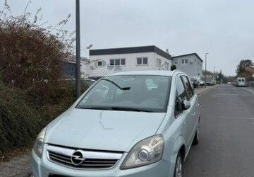 Opel Zafira 195.500 km 1.999 &euro; Bad Camberg 65520