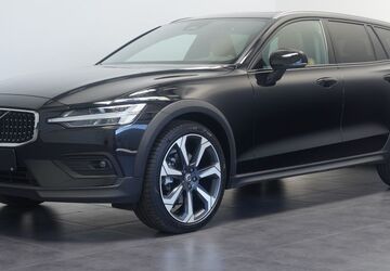 Volvo V60 Cross Country 17.115 km 38.495 &euro; Wiesbaden 65205