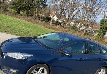 Ford Focus 111.000 km 9.400 &euro; Wiesbaden 65197